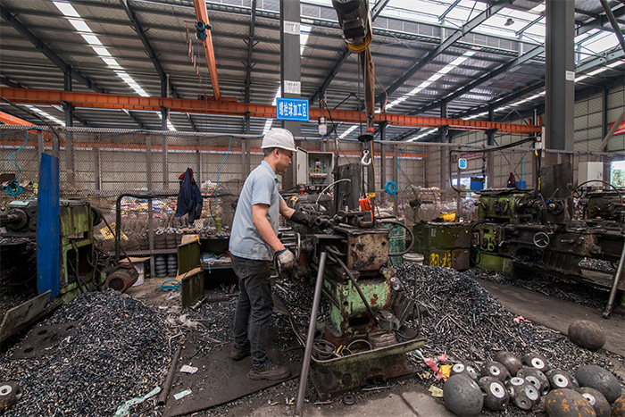 渝中网架配件-螺栓球加工车间